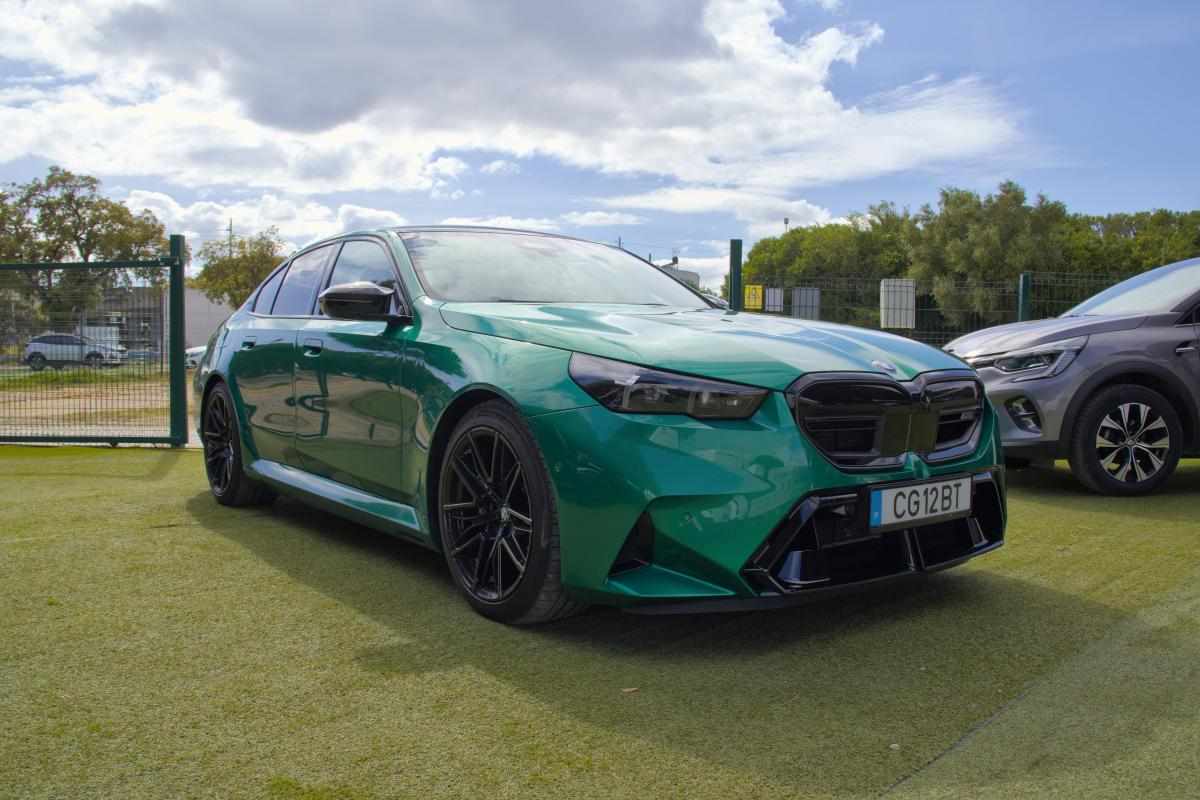 bmw-serie-5-4-4-v8-xdrive-m-2025-gasolina-4395cc