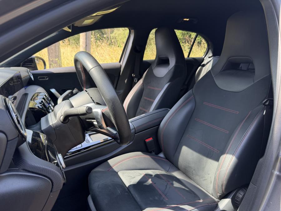 mercedes-benz-classe-a-2023-hibrido-a-gasolina-1332cc
