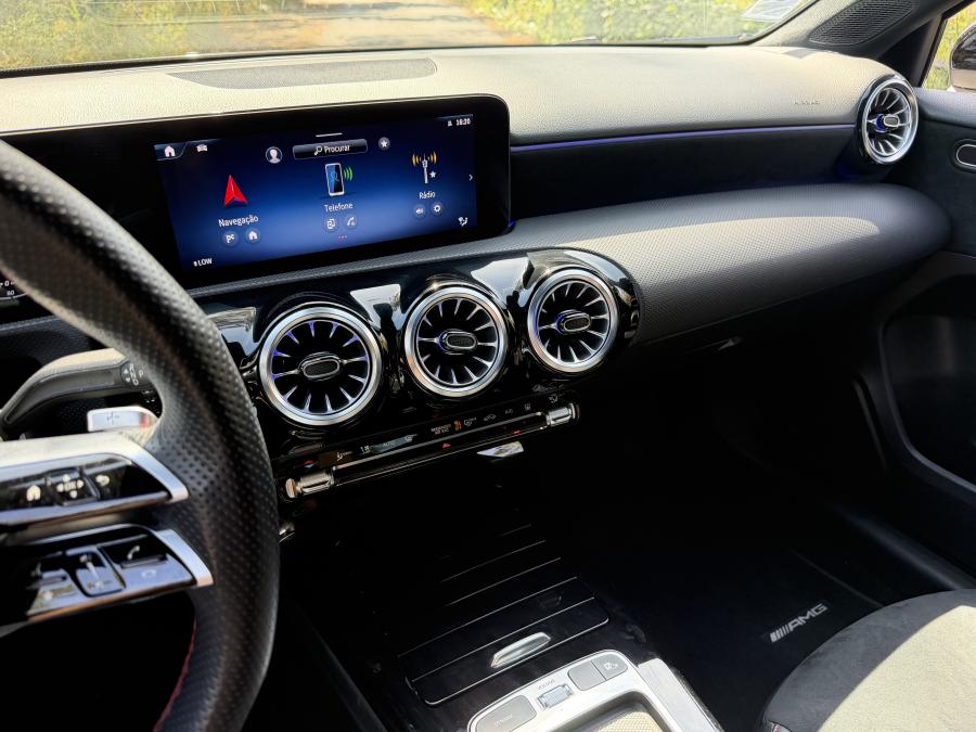 mercedes-benz-classe-a-2023-hibrido-a-gasolina-1332cc