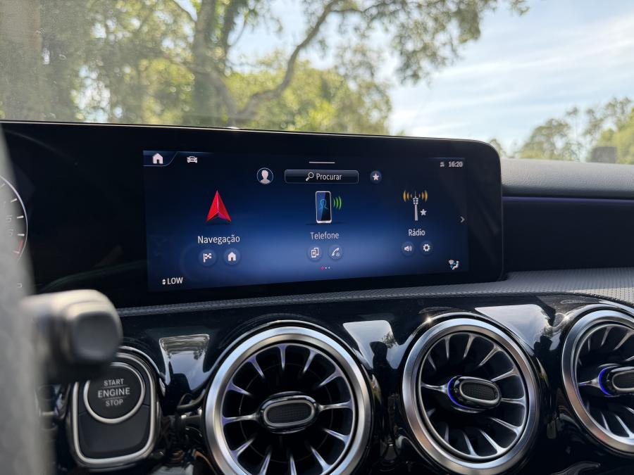 mercedes-benz-classe-a-2023-hibrido-a-gasolina-1332cc