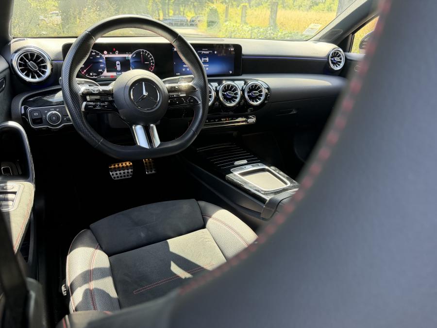 mercedes-benz-classe-a-2023-hibrido-a-gasolina-1332cc