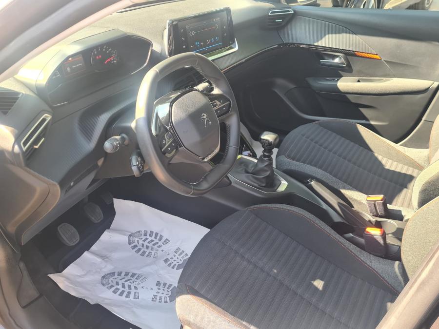 peugeot-208-2023-gasolina-1199cc