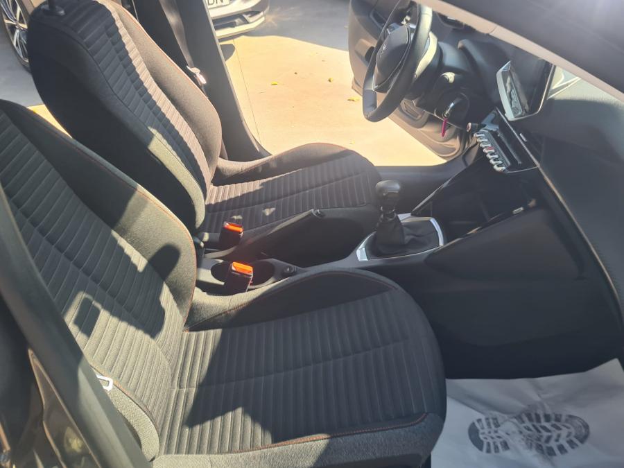 peugeot-208-2023-gasolina-1199cc