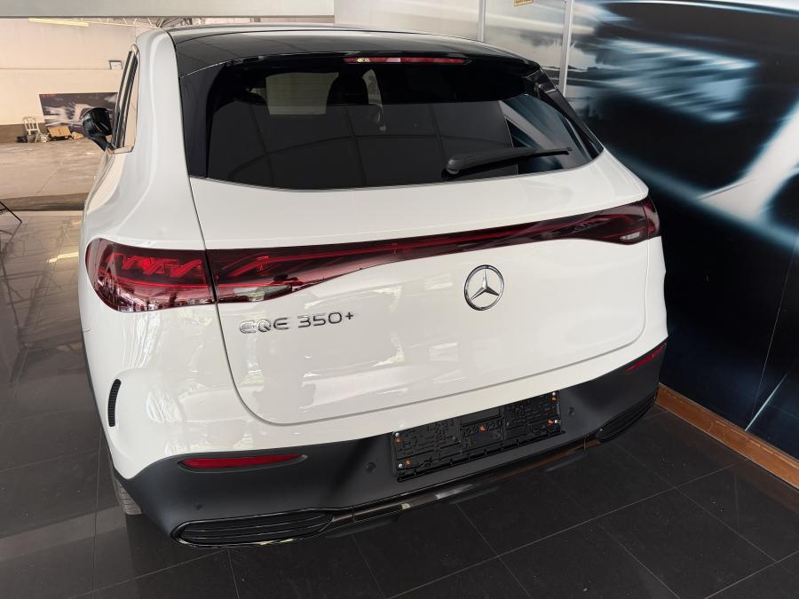mercedes-benz-eqe-2023-eletrico-573cc