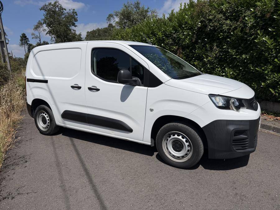 peugeot-partner-2022-diesel-1499cc