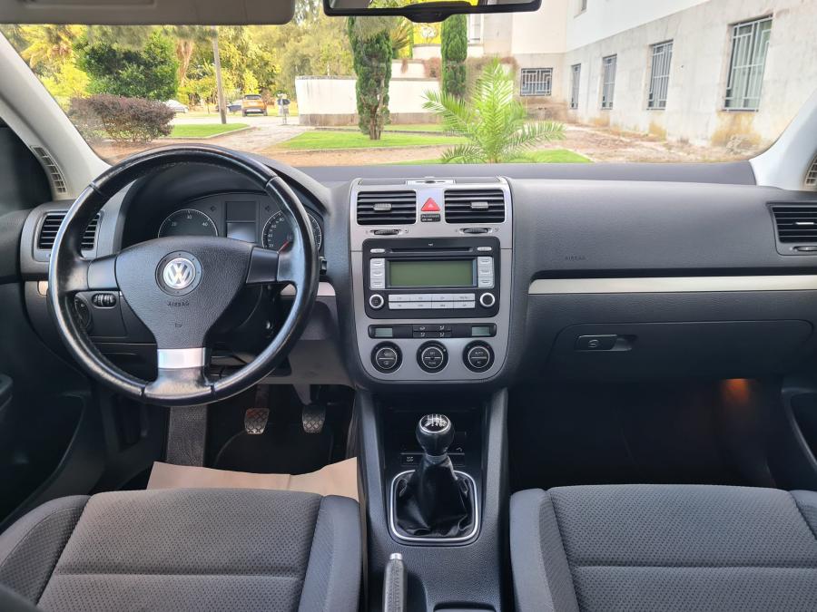 volkswagen-golf-2008-diesel-1896cc