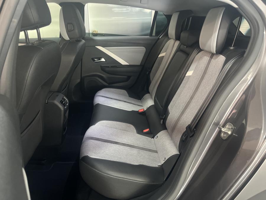 opel-astra-2023-gasolina-1199cc