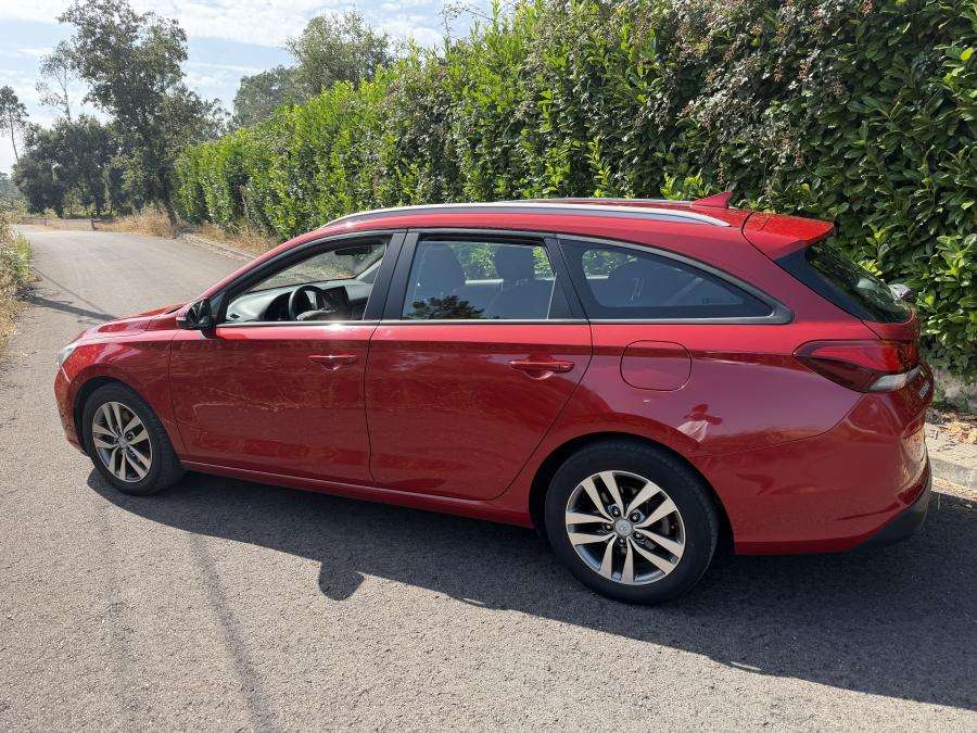 hyundai-i30-sw-2018-diesel-1582cc