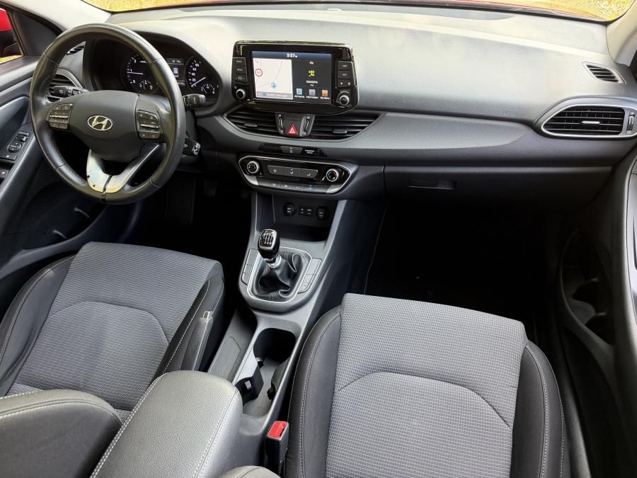 hyundai-i30-sw-2018-diesel-1582cc