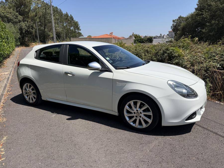 alfa-romeo-giulietta-2011-diesel-1598cc