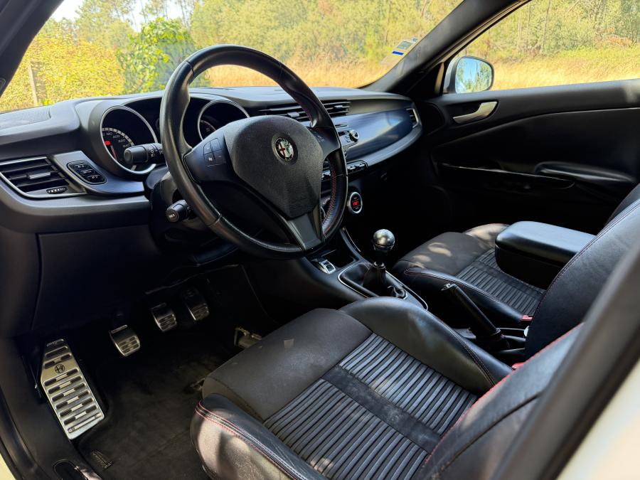 alfa-romeo-giulietta-2011-diesel-1598cc