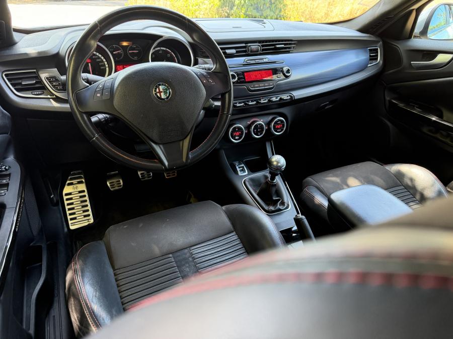 alfa-romeo-giulietta-2011-diesel-1598cc
