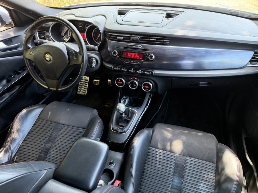 alfa-romeo-giulietta-2011-diesel-1598cc