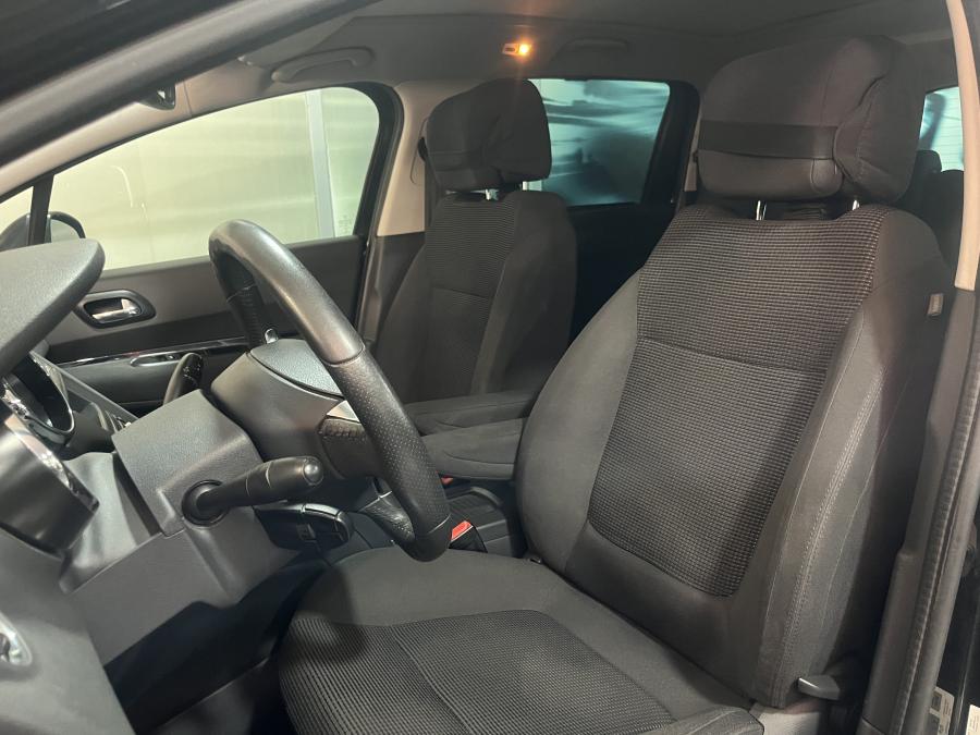 peugeot-5008-2013-diesel-1560cc