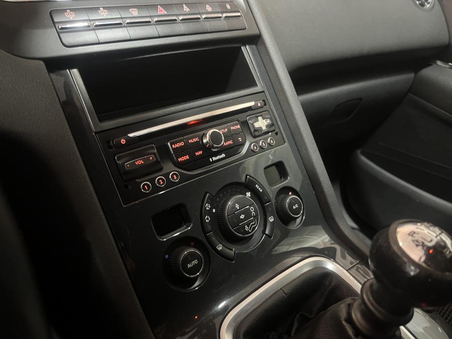 peugeot-5008-2013-diesel-1560cc