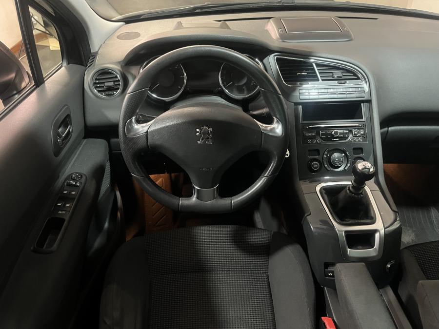 peugeot-5008-2013-diesel-1560cc