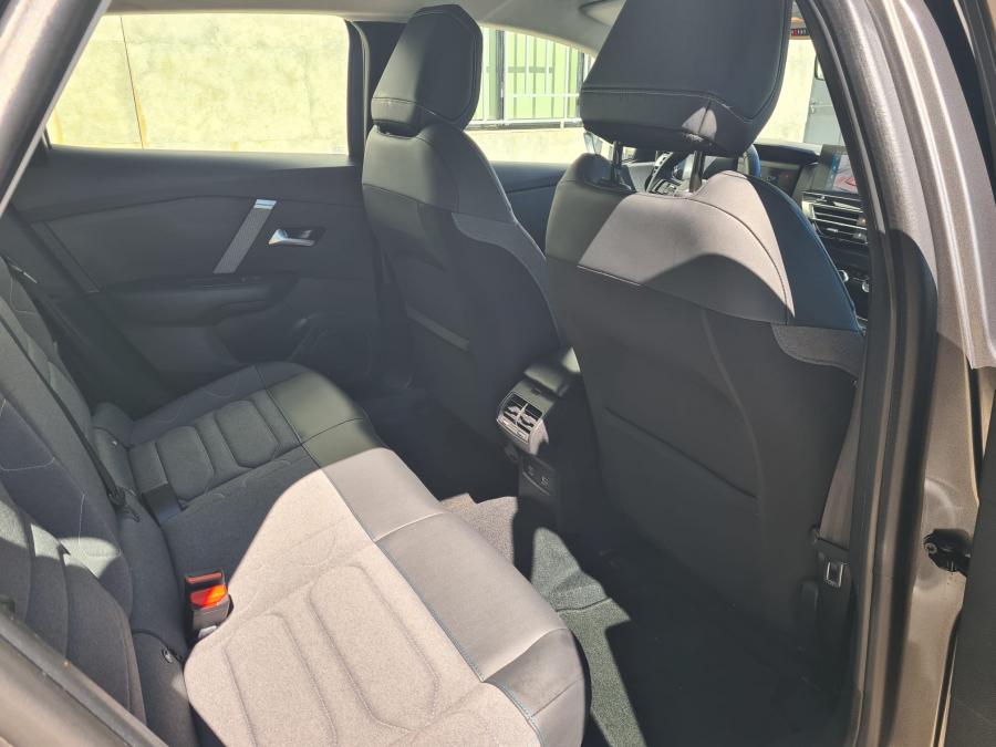 citroen-e-c4-2024-eletrico-0cc