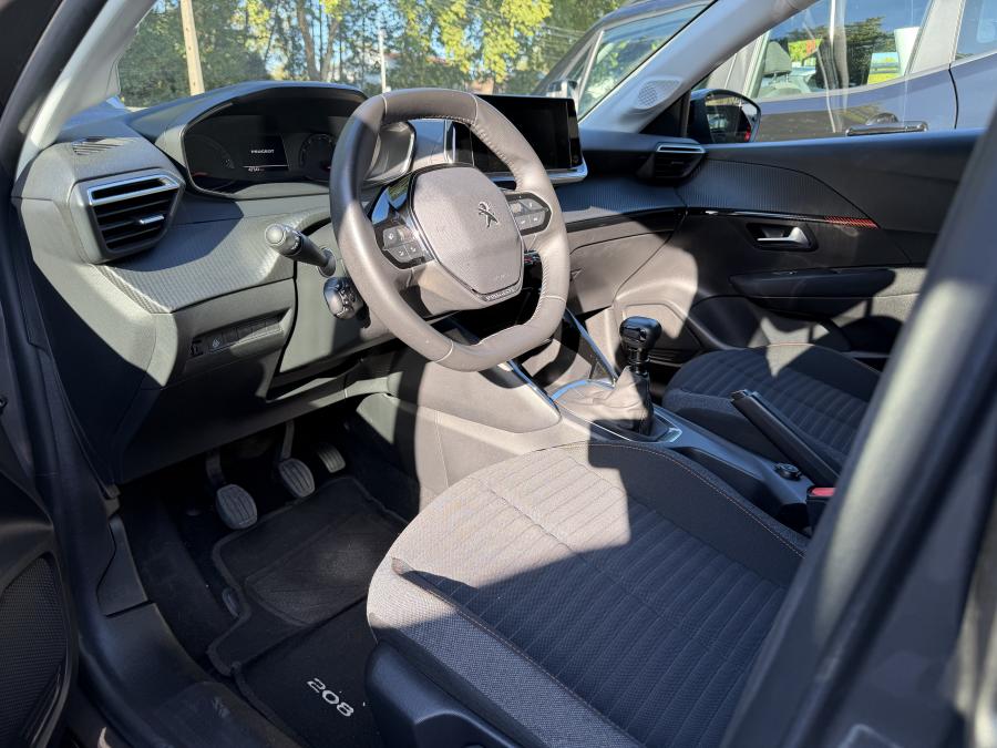 peugeot-208-2023-gasolina-1199cc