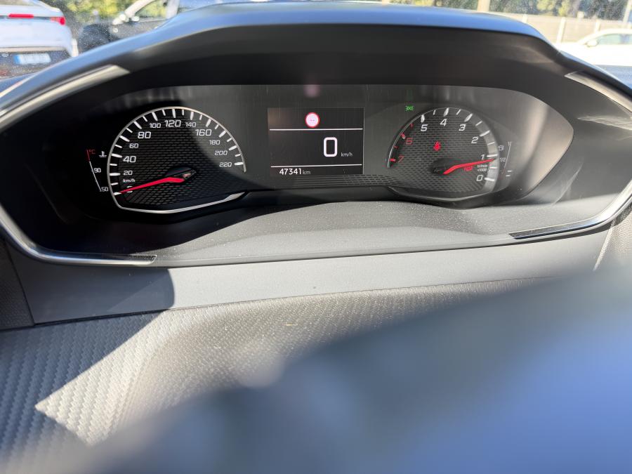 peugeot-208-2023-gasolina-1199cc