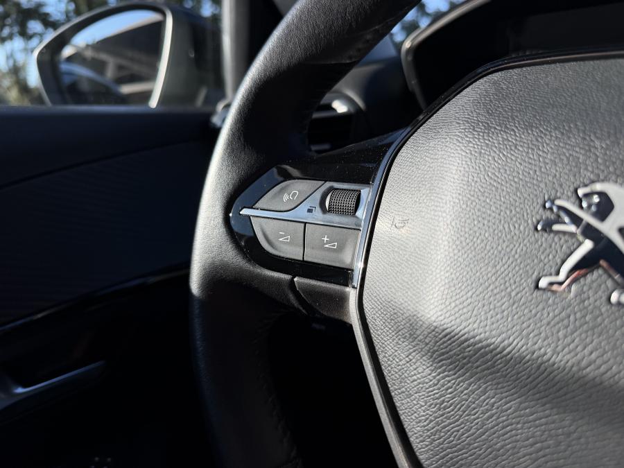 peugeot-208-2023-gasolina-1199cc