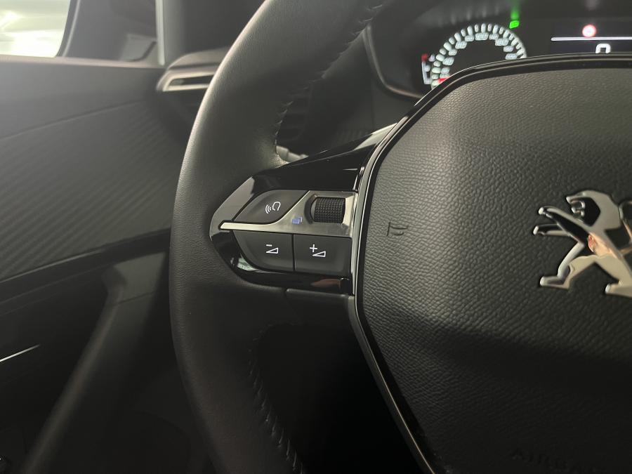 peugeot-2008-2022-gasolina-1199cc