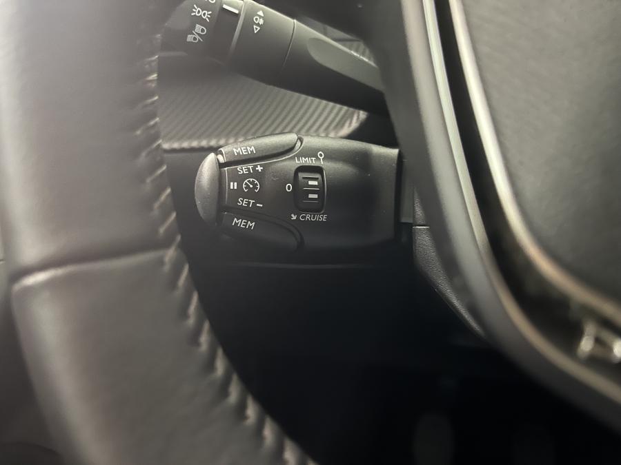 peugeot-2008-2022-gasolina-1199cc