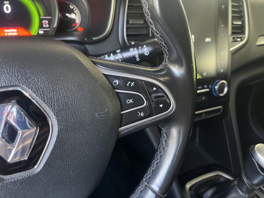 renault-megane-sport-tourer-2018-diesel-1461cc