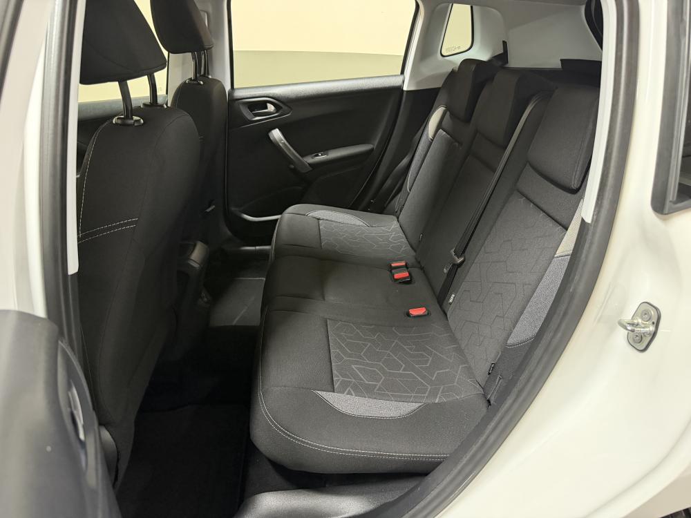 peugeot-2008-2017-diesel-1560cc