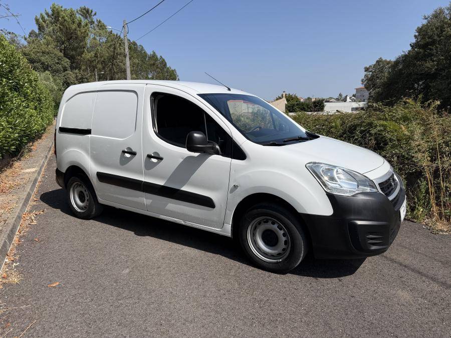 peugeot-partner-2017-diesel-1560cc
