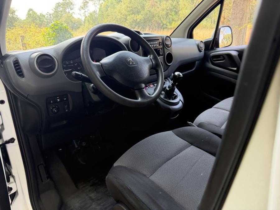 peugeot-partner-2017-diesel-1560cc