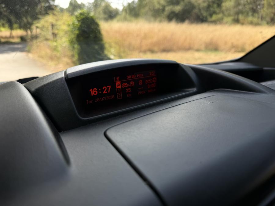 peugeot-partner-2017-diesel-1560cc