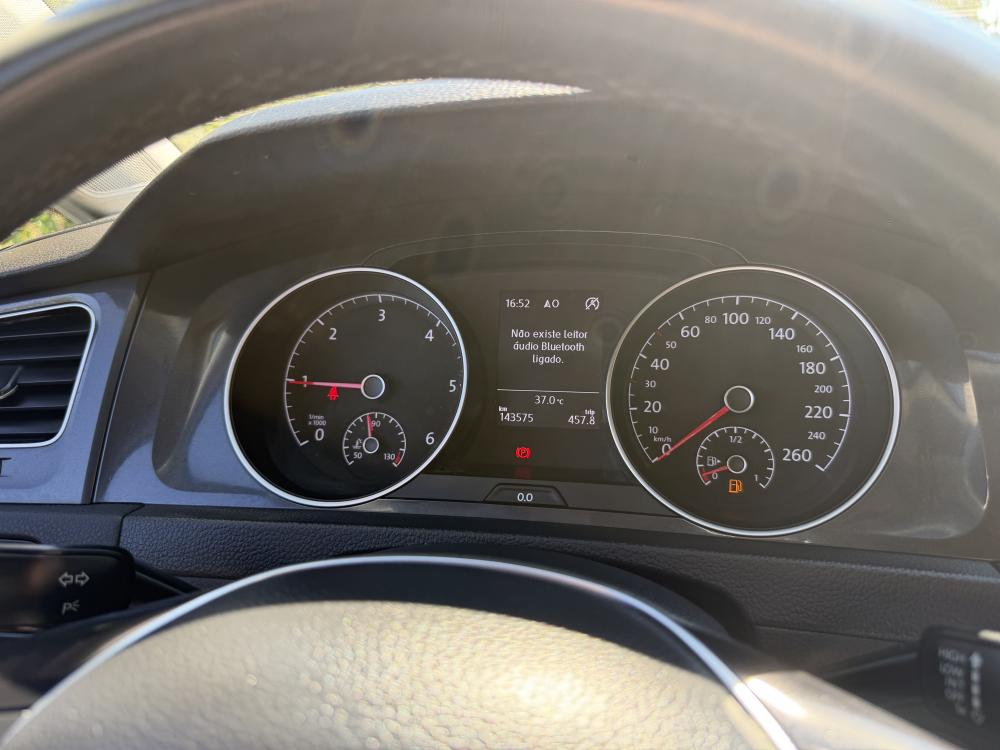 volkswagen-golf-2017-diesel-1598cc