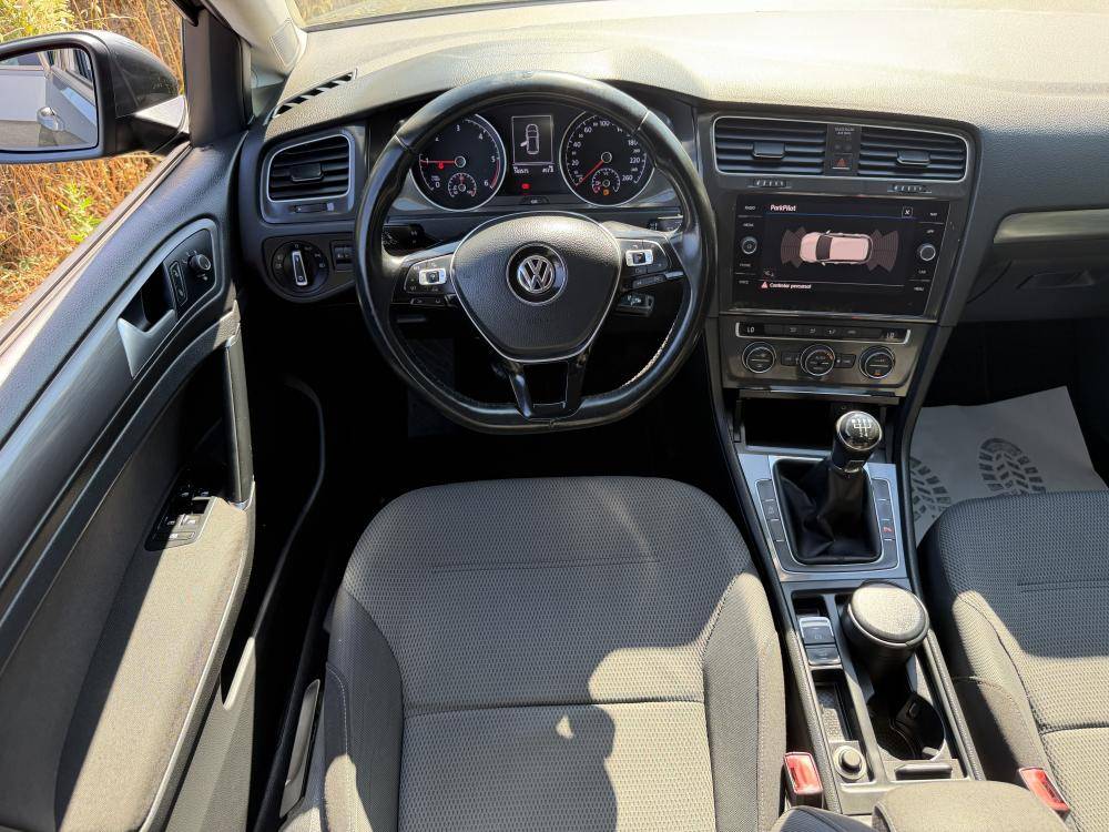 volkswagen-golf-2017-diesel-1598cc