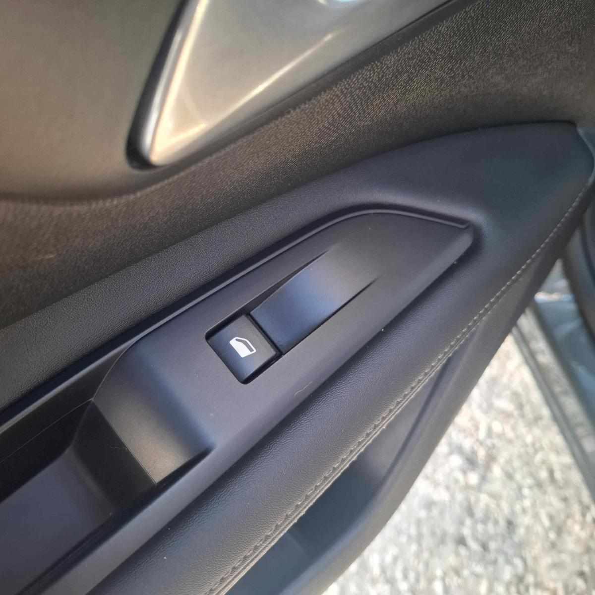peugeot-3008-1-5-bluehdi-2019-diesel-1499cc