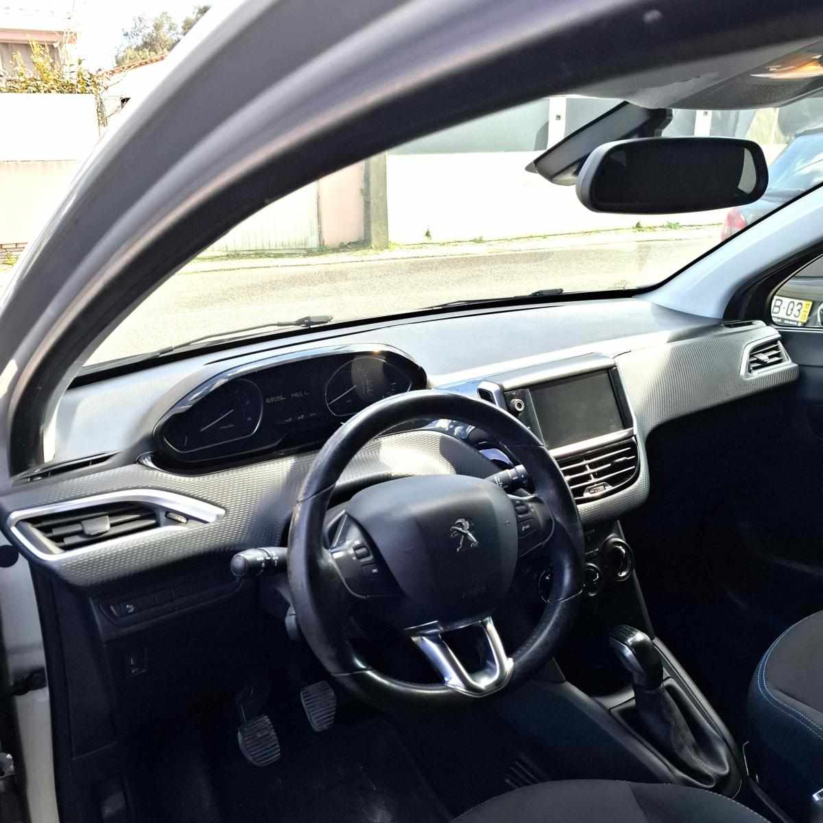 peugeot-208-1-6-bluehdi-2018-diesel-1560cc