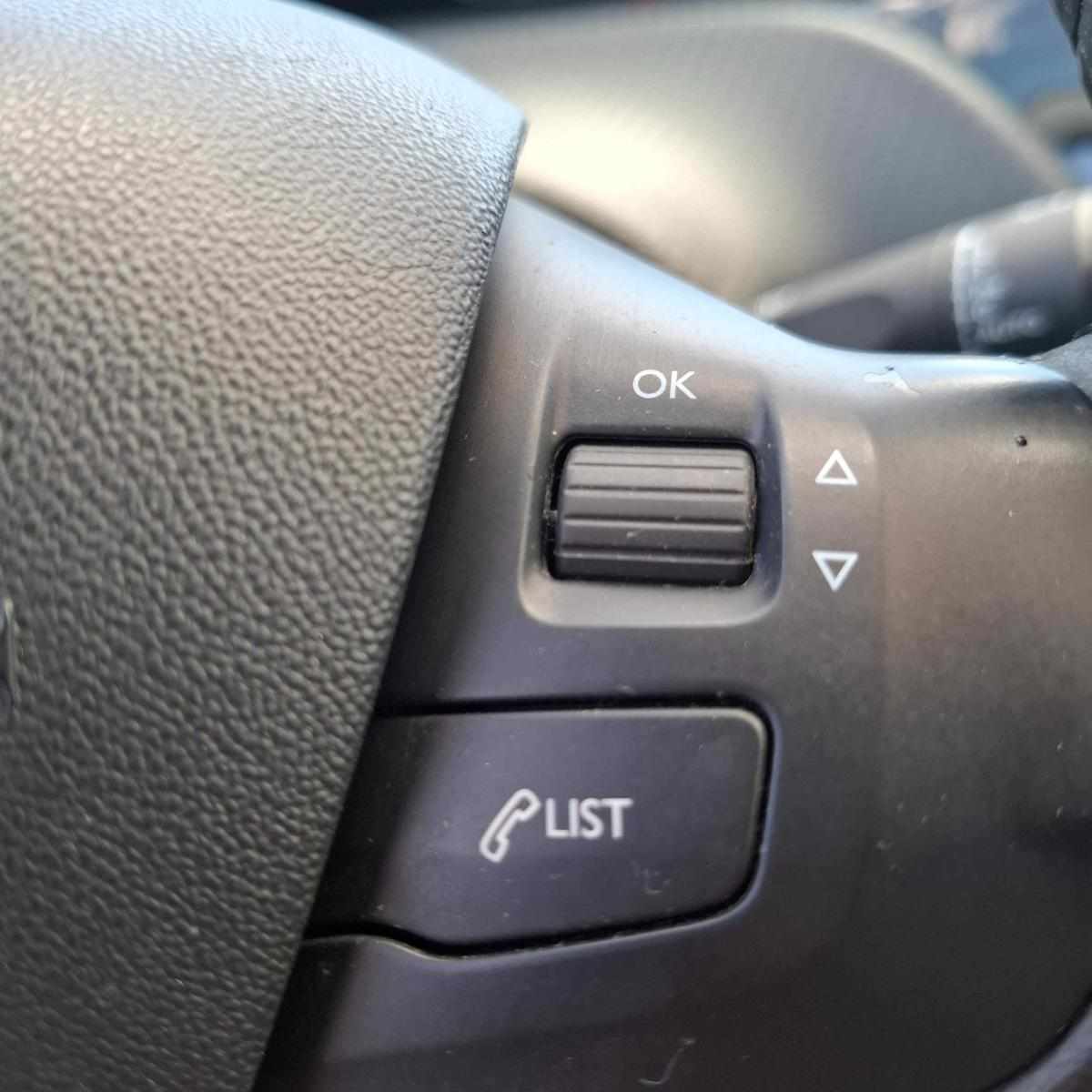 peugeot-208-1-6-bluehdi-2018-diesel-1560cc