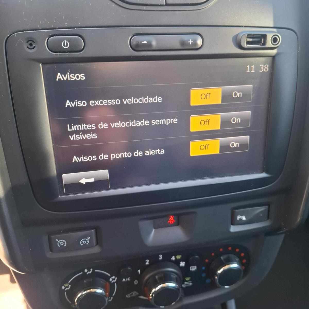 dacia-duster-1-2-tce-2015-gasolina-1197cc