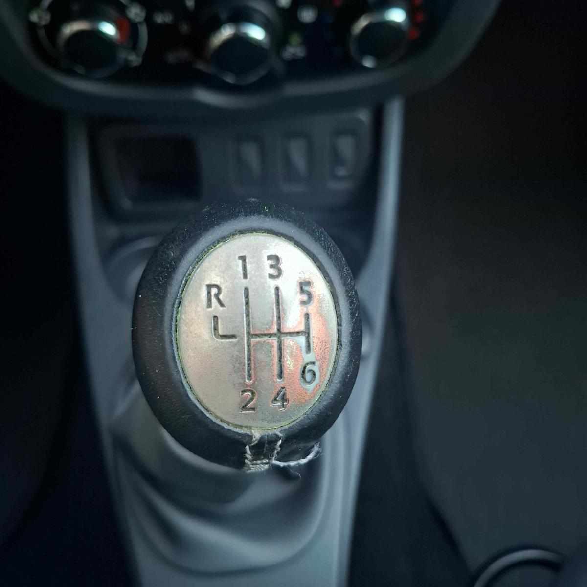 dacia-duster-1-2-tce-2015-gasolina-1197cc