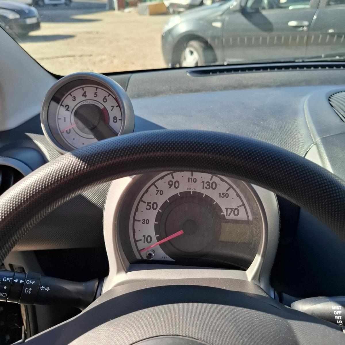 citroen-c1-1-0-2010-gasolina-998cc