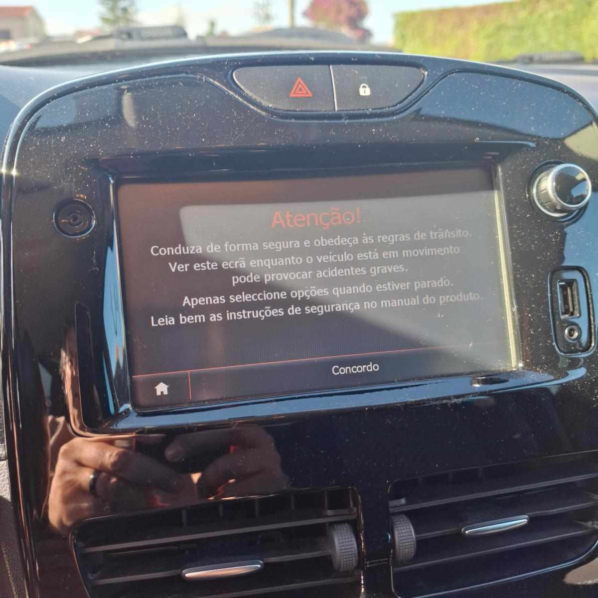 renault-clio-0-9-tce-2016-gasolina-898cc