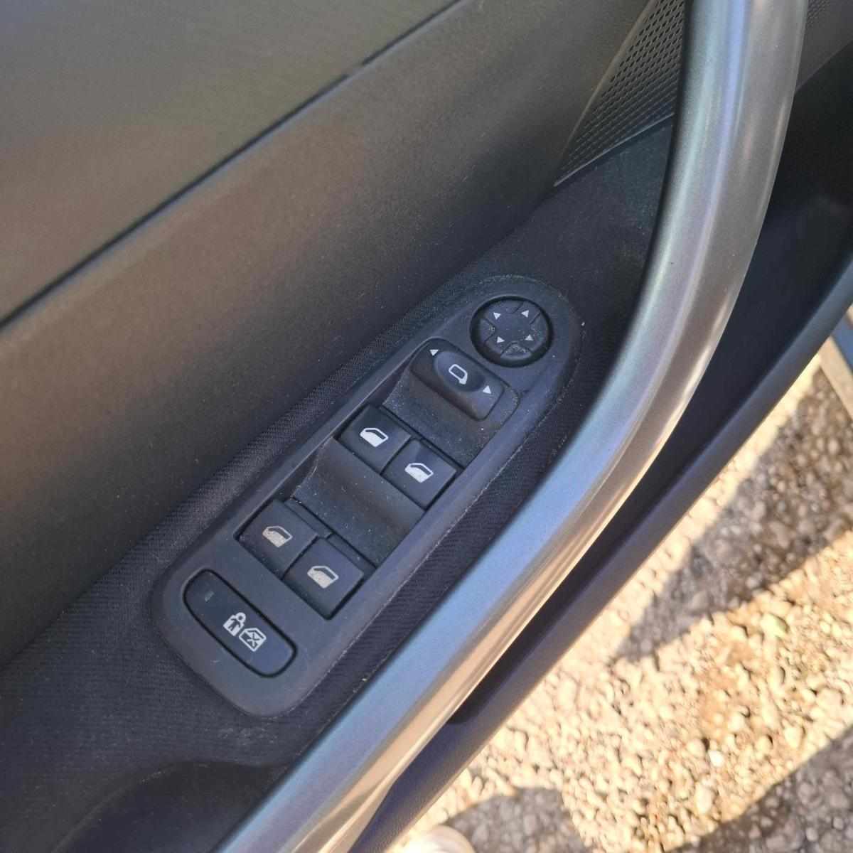 peugeot-308-1-6-hdi-fap-2009-diesel-1560cc