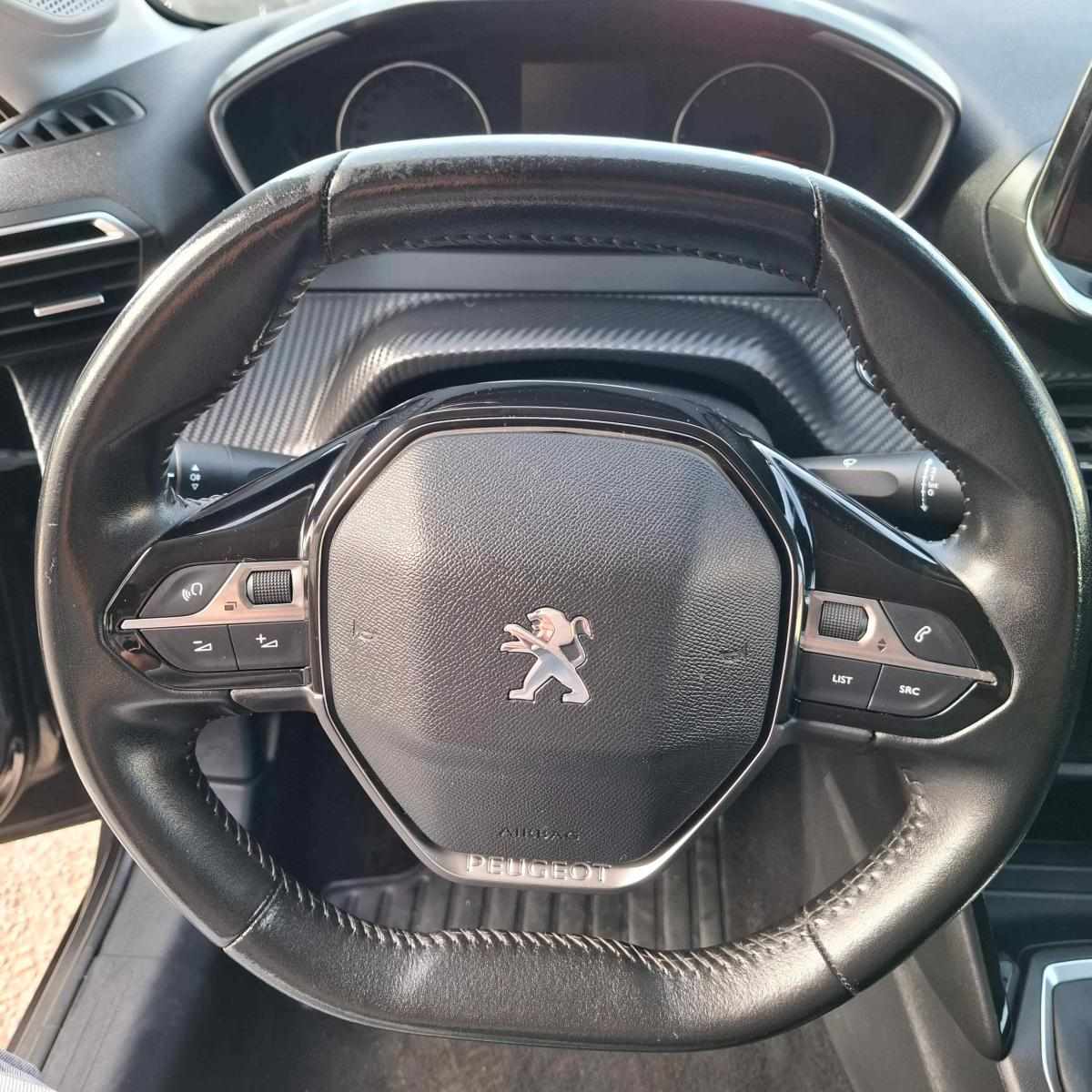 peugeot-208-1-5-bluehdi-2019-diesel-1499cc
