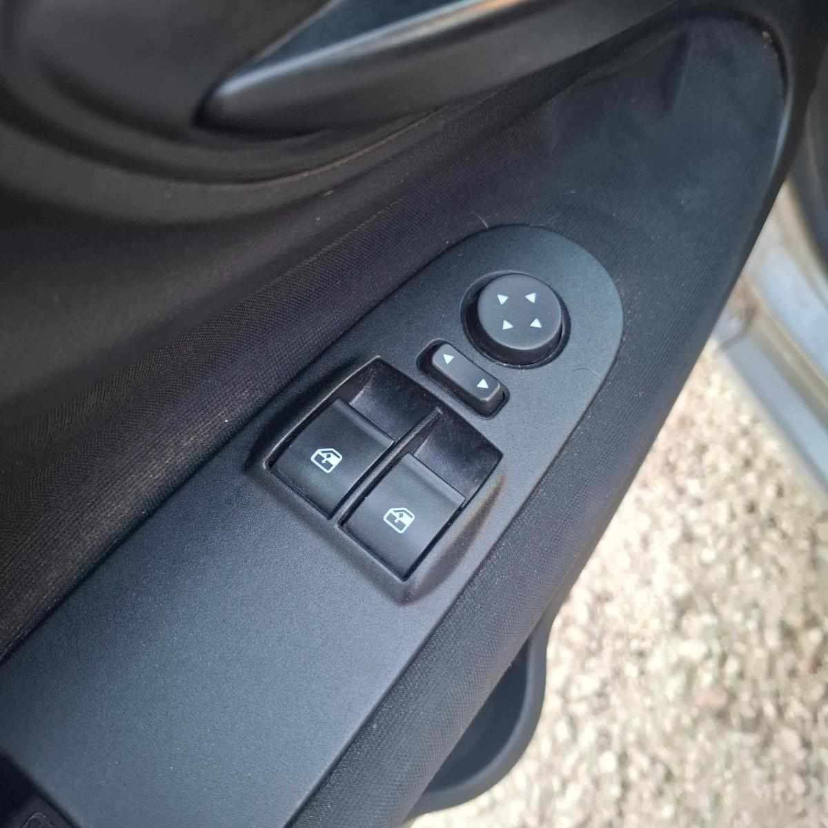 fiat-punto-1-2-2011-gasolina-1242cc
