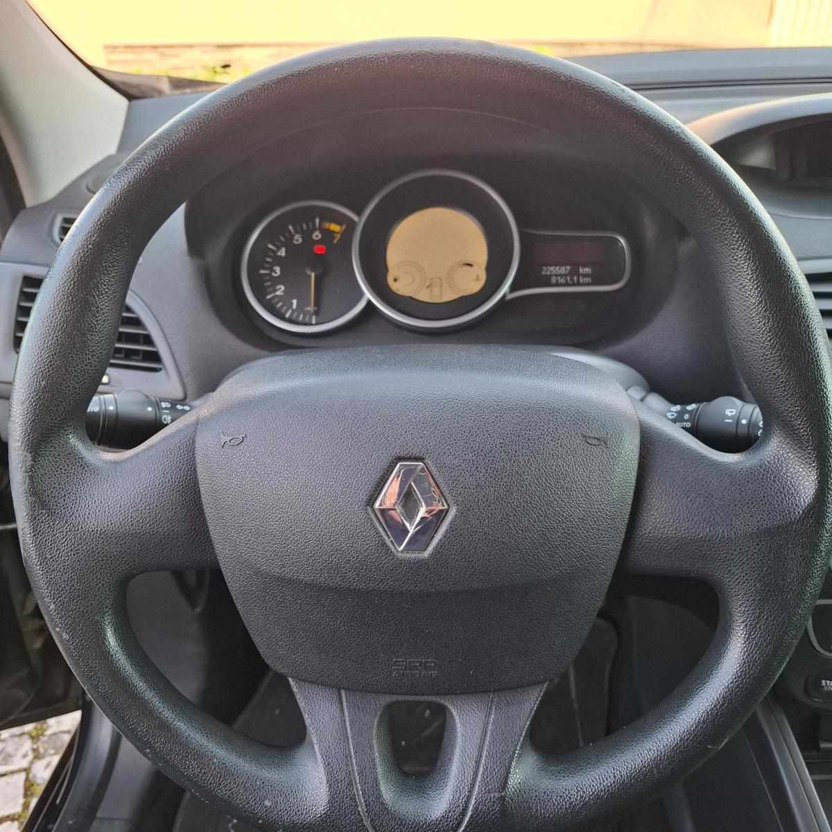 renault-megane-1-6-vvt-2010-gasolina-1598cc