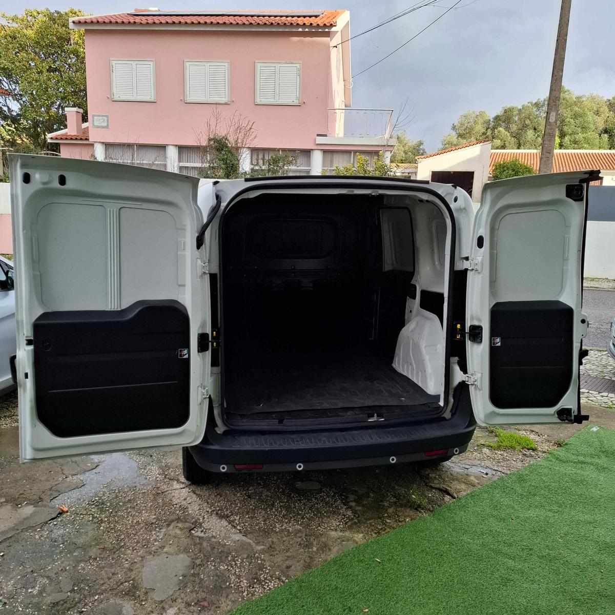 opel-combo-1-2-95cv-2017-diesel-1248cc