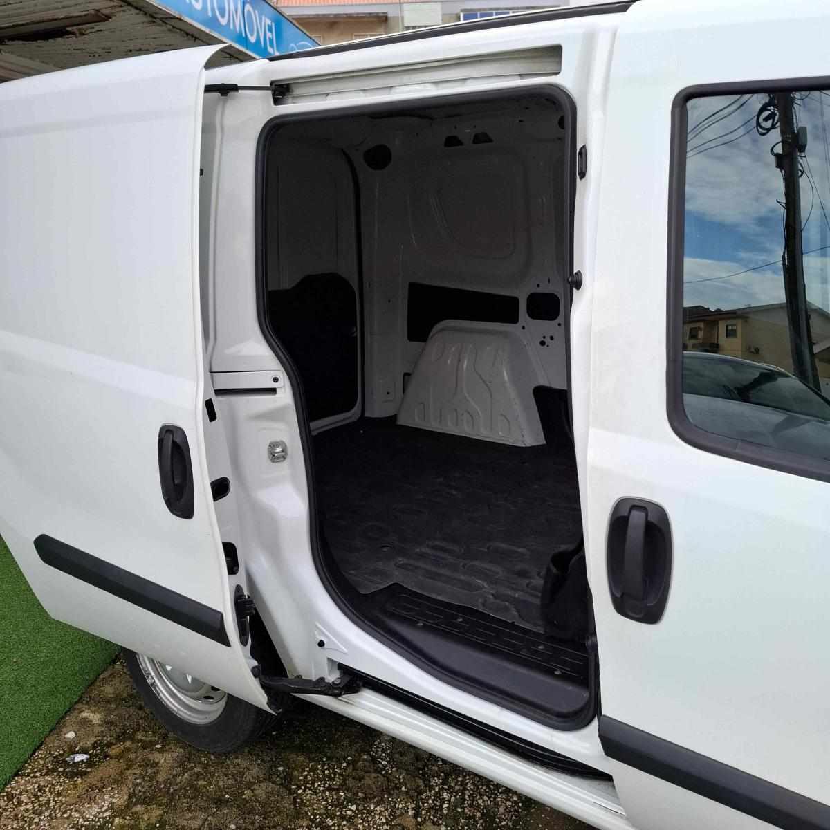 opel-combo-1-2-95cv-2017-diesel-1248cc