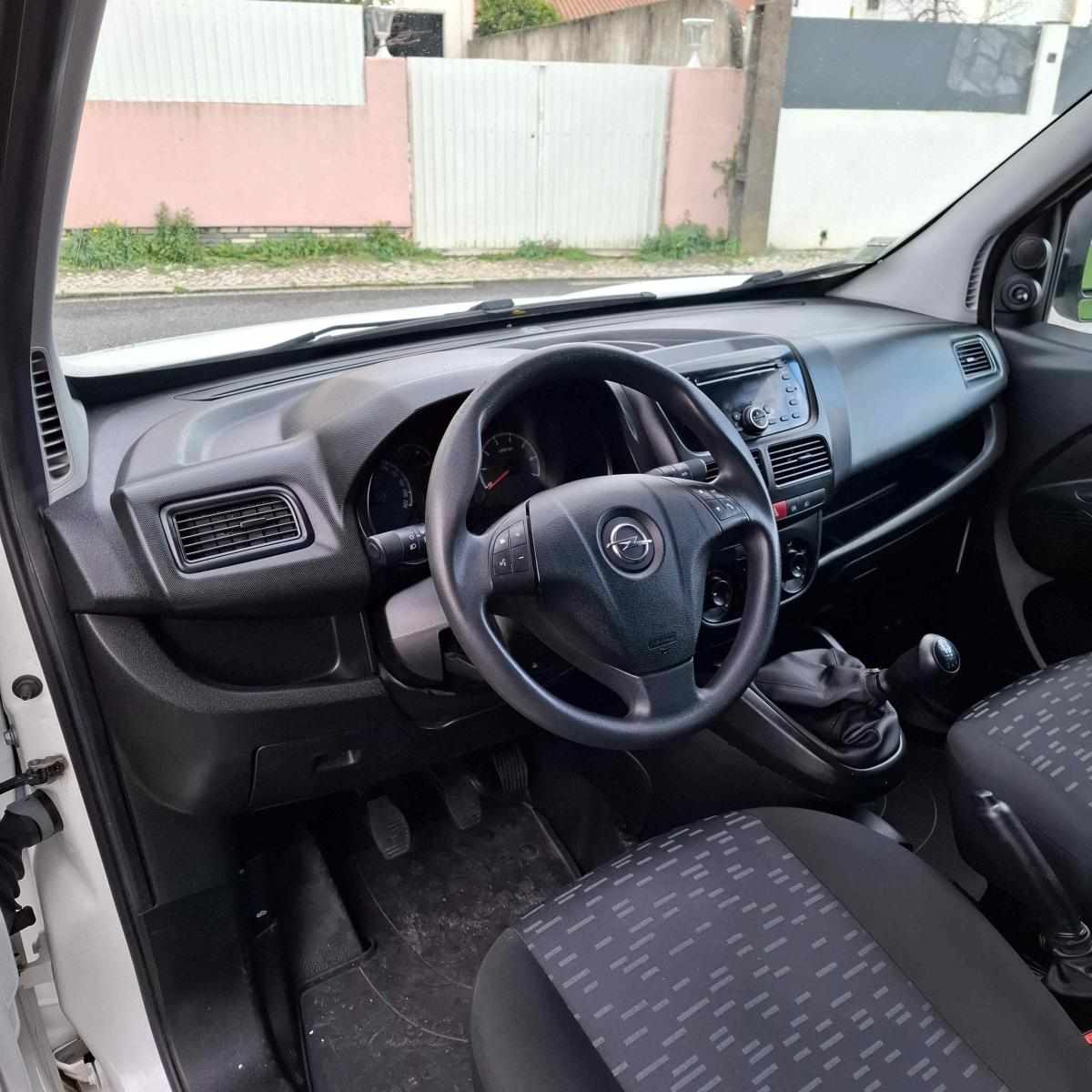 opel-combo-1-2-95cv-2017-diesel-1248cc
