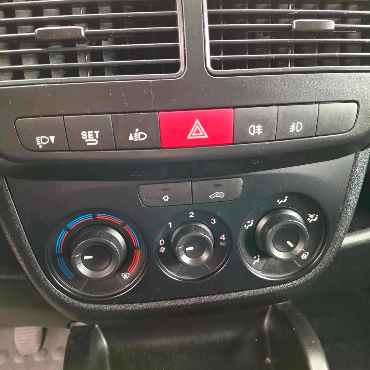 opel-combo-1-2-95cv-2017-diesel-1248cc