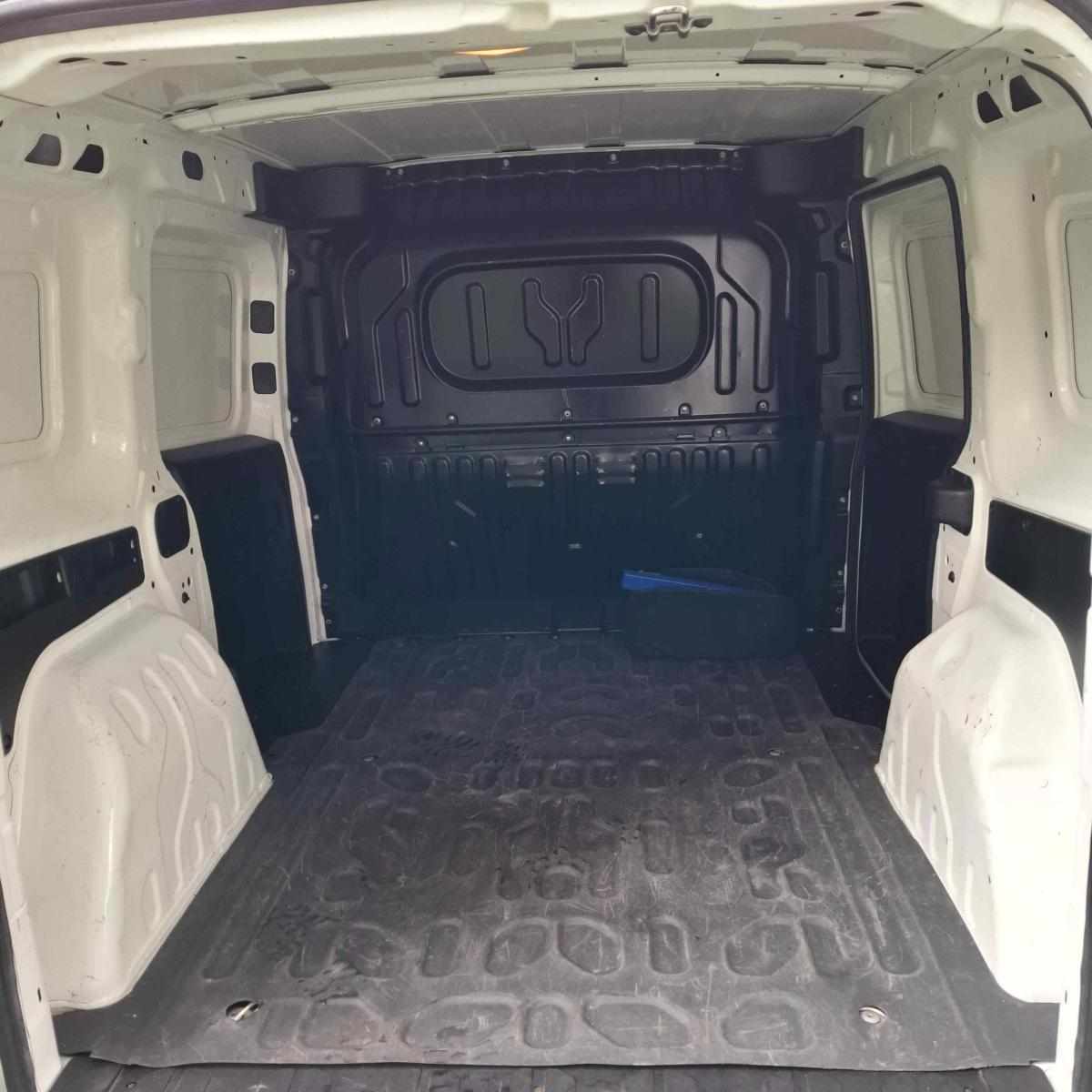 opel-combo-1-2-95cv-2017-diesel-1248cc
