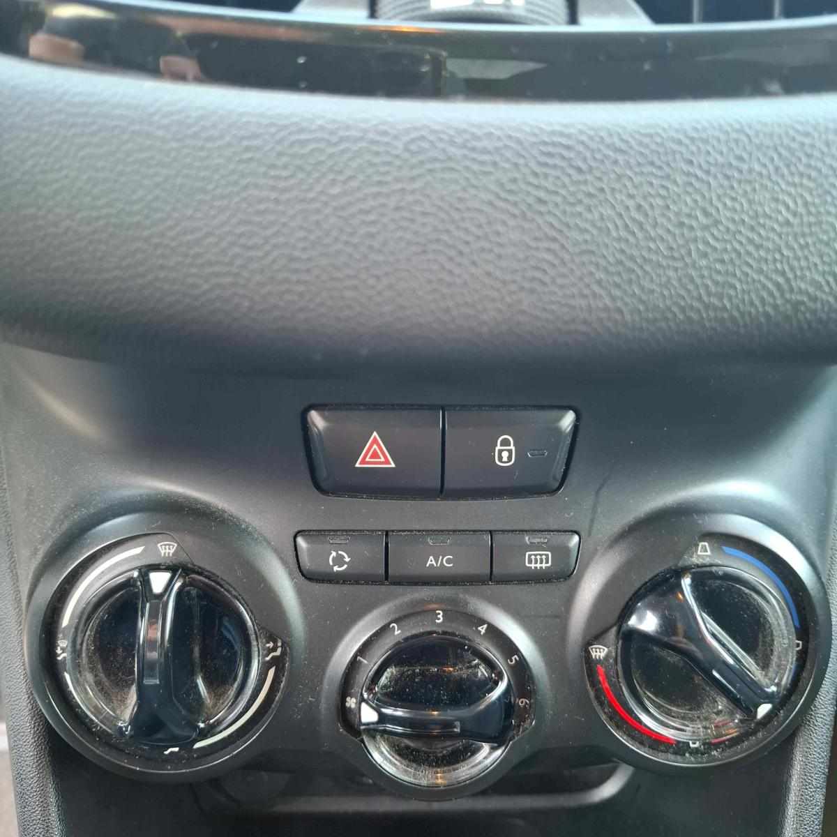 peugeot-208-1-4-hdi-2015-diesel-1398cc